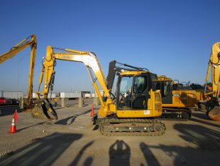 2019 KOMATSU PC88MR-10 (50003)